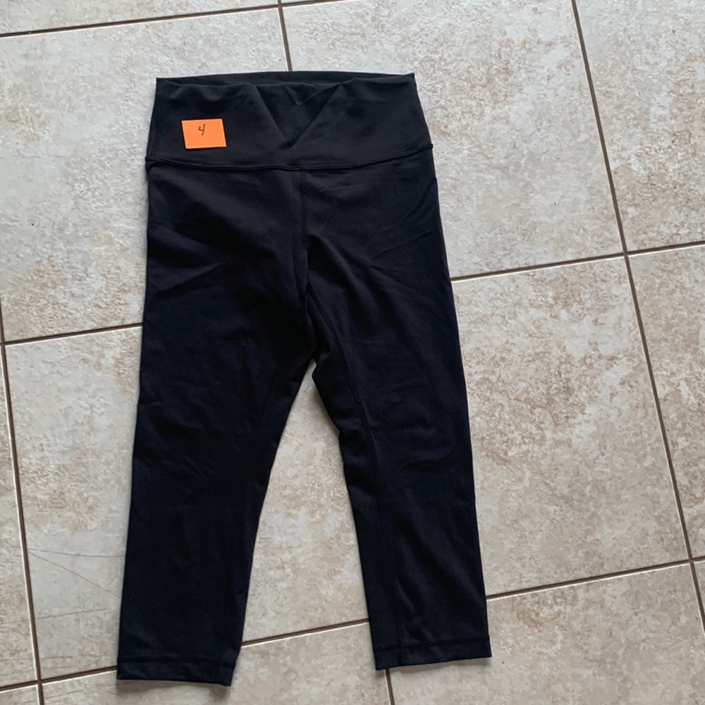 Lululemon Capri leggings.